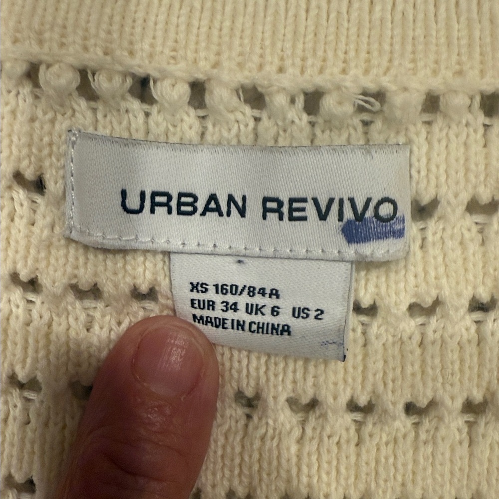 URBAN REVIVO WOMENS XS BLOUSE EMBROIDERY CREAM COLOR - Picture 2 of 8